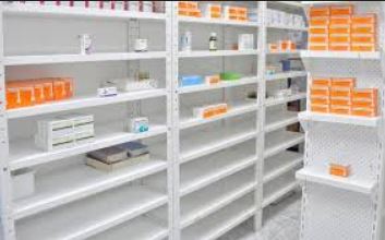 Crisis económica afecta hasta al sector farmacéutico del país