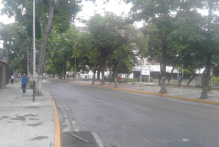 Continúa paro de transporte por unidad robada Continúa paro de transporte por unidad robada