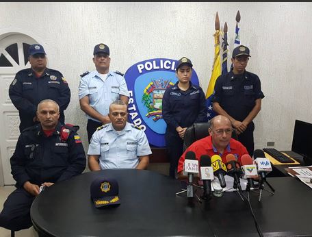Rueda de prensa por parte de los funcionarios de seguridad Rueda de prensa por parte de los funcionarios de seguridad